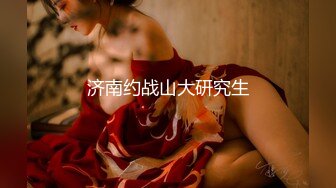  女同姐妹花，女人骚起来真没男人啥事了，吃奶舔逼道具玩弄啥都会