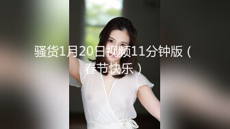 【新片速遞 】 淫荡夫妻玩的好嗨啊，让小哥按着头在床边草嘴深喉，干了骚穴干菊花连套都不带还往嘴里塞，各种抽插直接射脸[2.14G/MP4/02:02:30]