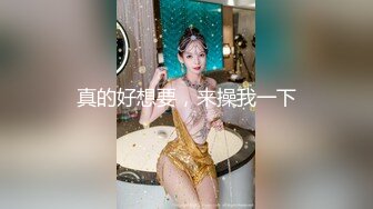 商场女厕全景偷拍制服美女职员的多毛小黑鲍