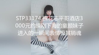 极品女神御姐小少妇新来的玩的好嗨，丝袜高跟站立一字马精彩展示，火辣激情艳舞，揉奶玩逼道具抽插精彩刺激