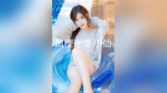 白衣长相甜美大奶妹子近距离特写掰穴站立后人骑乘边操边摸奶