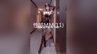  魔都某高校系校花与黑超伴读疯狂群P 媚黑婊被众多大屌轮番狂插 完美露脸