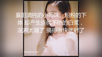 黄衣牛仔短裤妹子，调情舔奶口交上位骑乘猛操呻吟娇喘