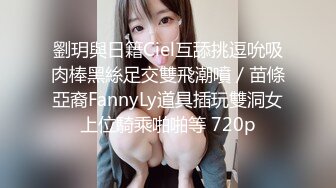 冒充假经纪人忽悠漂亮小美女各种姿势露出漂亮的裸体 (1)