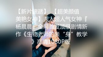  情趣大表姐，大奶肥逼情趣漏奶黑丝装激情啪啪，让小哥压在身下无套抽插